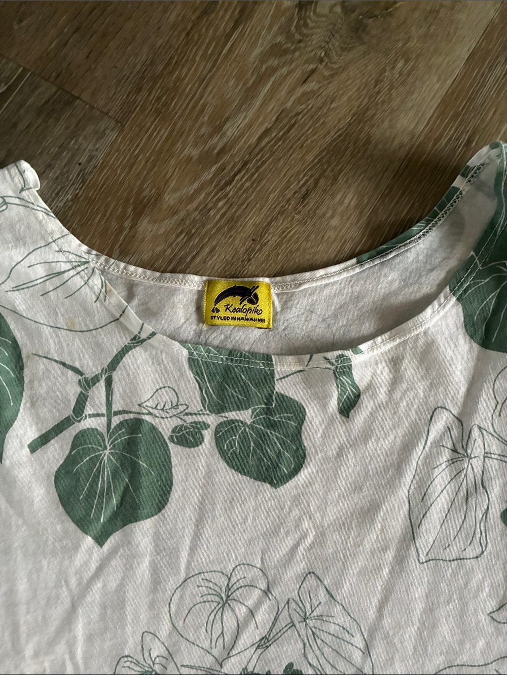 Kealopiko Awa Boxy Tshirt Top - Picture 2 of 3